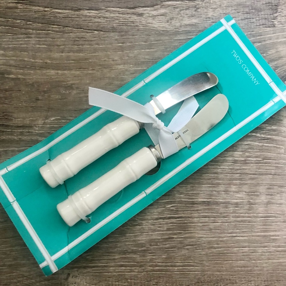Two’s Company Ceramic Spreaders